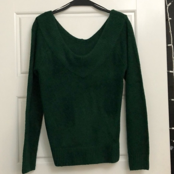 Off the shoulder sweater - Picture 1 of 2